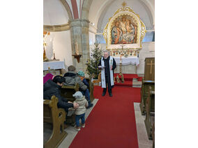 Krippenandacht mit Segnung der Kinder (Foto: Georg Smolarczyk)